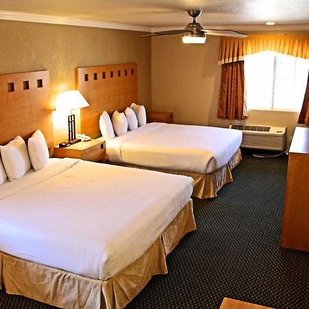 Lake Point Lodge Clearlake Oaks Экстерьер фото
