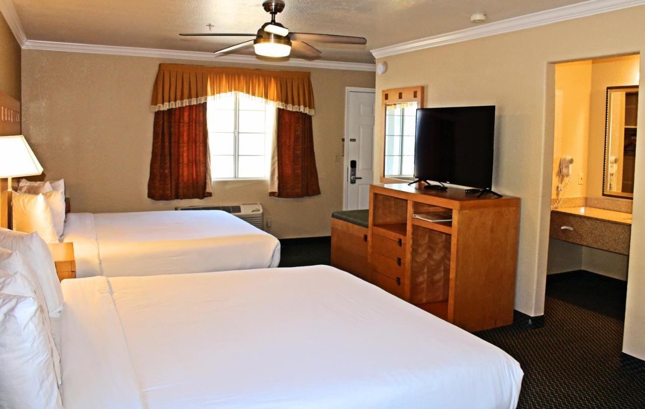 Lake Point Lodge Clearlake Oaks Экстерьер фото